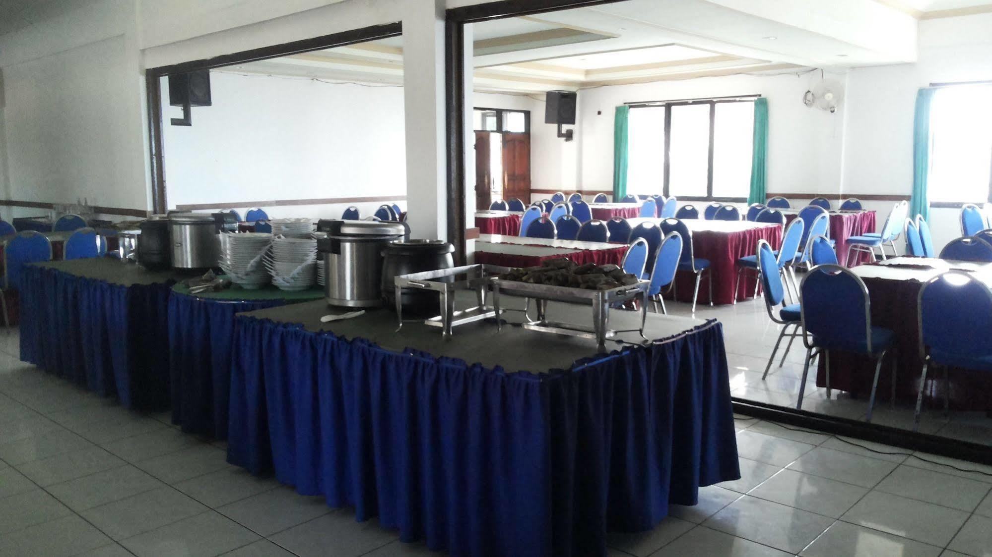 Hotel Surya Indah Batu Malang Екстериор снимка